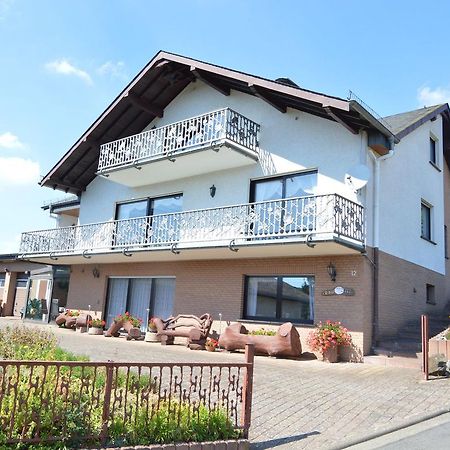 Apartment In Eifel With Children S Playground Lirstal Exteriör bild