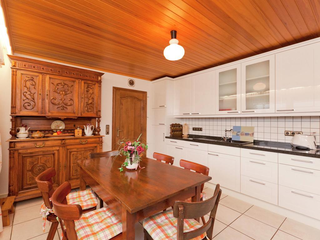 Apartment In Eifel With Children S Playground Lirstal Exteriör bild